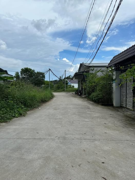 Đất nền mặt tiền Karaoke Lasvegas Phú Quốc 1000m² giá chỉ 6 tỷ - Đầu tư sinh lời hấp dẫn!