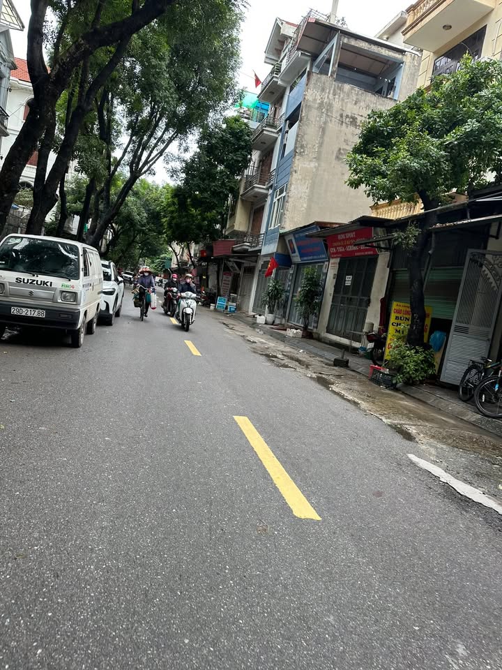 Nhà liền kề Văn Quán 67m² giá 21 tỷ - Kinh doanh đỉnh, vị trí vàng!