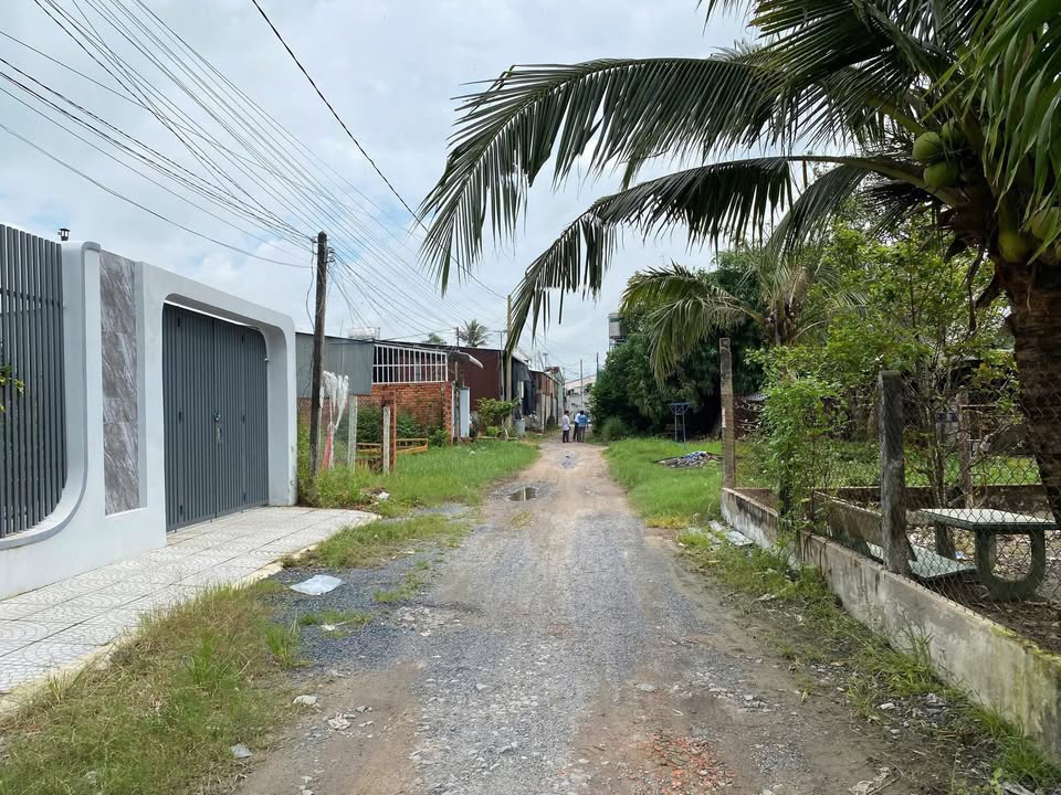 Đất nền Ninh Thạnh, Tây Ninh 171m² giá 1.813 tỷ - Sổ đỏ chính chủ, thương lượng!