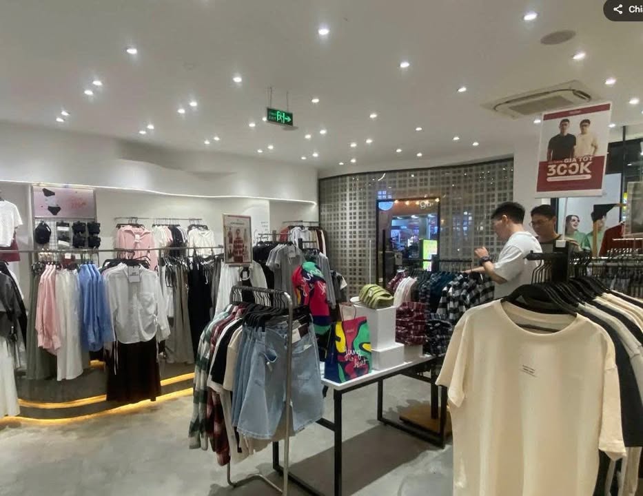 Nhà cho thuê mặt tiền đường Sư Vạn Hạnh, Quận 10 - Diện tích 176m² - Thỏa thuận giá