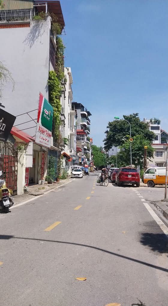 Bán đất đường Nguyễn Văn Cừ, Gia Thụy, Long Biên 110m² - Đường rộng thuận lợi kinh doanh!