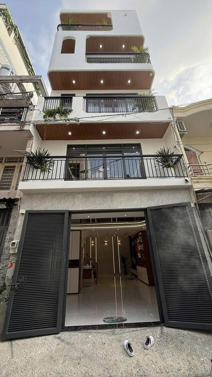 Nhà cho thuê 4 phòng ngủ Phan Huy Ích, Gò Vấp 50m², giá 24 triệu/tháng - Full nội thất, tiện nghi