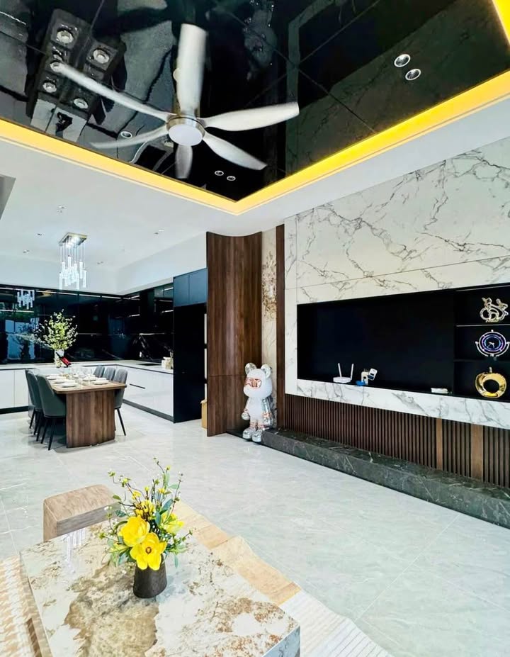 Nhà phố 3 tầng Thanh Lương 12, Hòa Xuân, 100m² - Full nội thất cao cấp, giá chỉ 8.8 tỷ!