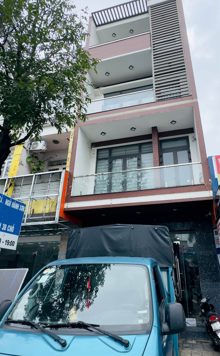 Nhà 4 tầng mặt tiền đường Điện Biên Phủ 100m² giá 30 triệu - Địa điểm kinh doanh lý tưởng!