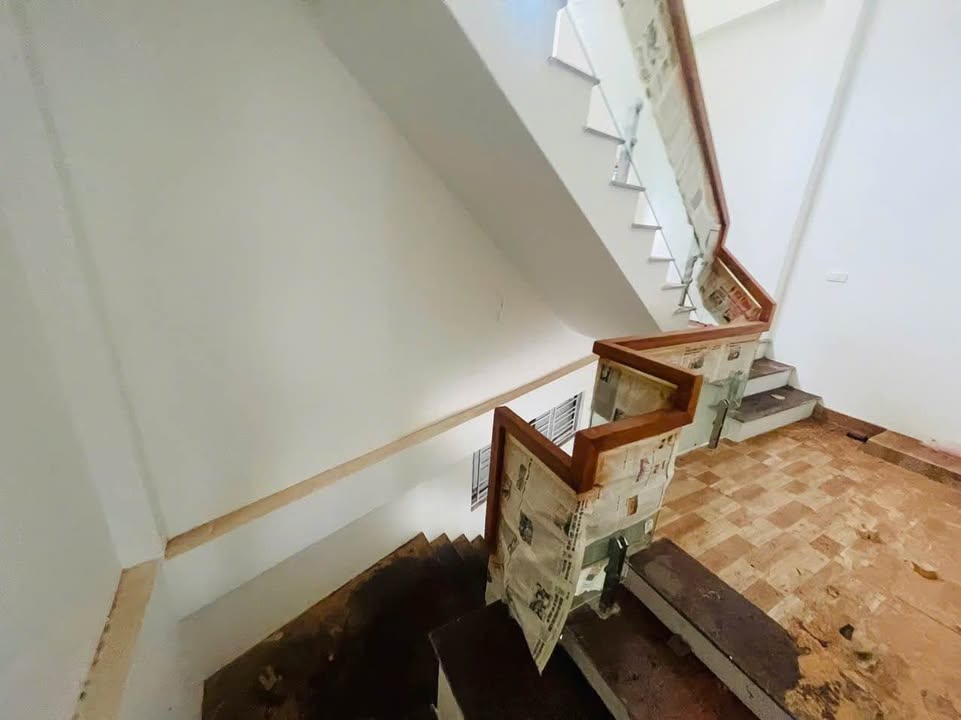 Nhà kiên cố phường Tân Giang, Hà Tĩnh 65m² giá 2.7 tỷ - Đường rộng, thông thoáng!