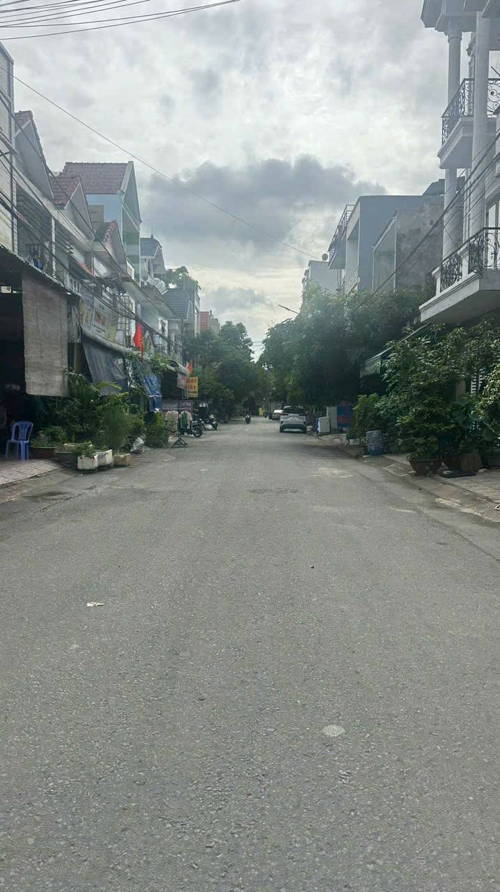 Đất nền Dĩ An 180m² giá 7.98 tỷ - Đầu tư sinh lời cao!