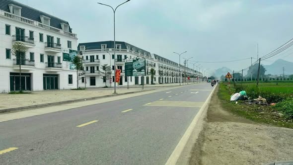 Đất nền mặt tiền QL12b Yên Thủy 301m² giá 2.3 tỷ - Cơ hội đầu tư sinh lời!