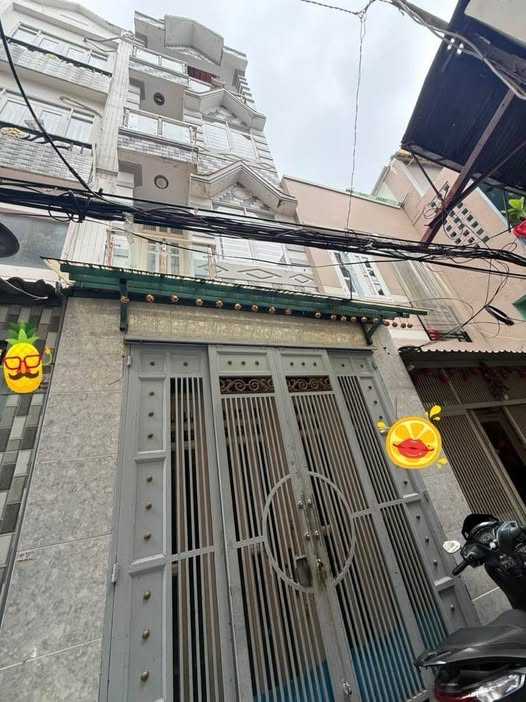 Nhà Đoàn Văn Bơ, Quận 4, Diện tích 24.8m² giá 4.8 tỷ - Nhà đẹp, vào ở ngay!