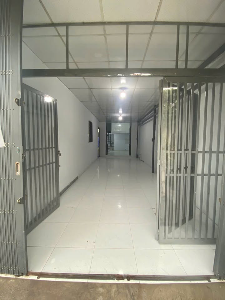 Nhà cho thuê nguyên căn tại Phường Tân Tạo A, Bình Tân 57m² chỉ 6 triệu/tháng - Nhà mới 100%!