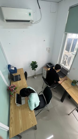 Văn phòng cho thuê tại Landmart Building Tân Bình - Không gian làm việc lý tưởng cho nhóm 3-4 người!