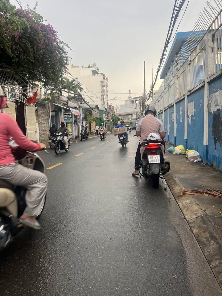 Bán gấp FrontHouse mặt tiền Trần Tấn Tân Phú 220m² giá 23 tỷ - Hợp đồng thuê 40 triệu/tháng!