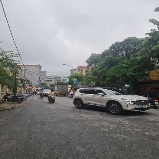 Đất nền Đông Dư, Gia Lâm 80m² - Đầu tư giá tốt, ô tô tránh nhau!