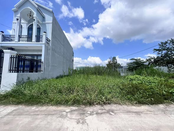 Đất nền Long Hiệp, Bến Lức 100m² giá 1.05 tỷ - Cơ hội đầu tư sinh lời!