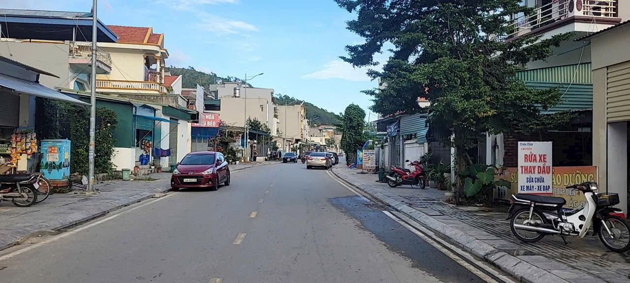 Bán đất và nhà xưởng mặt đường EC Hùng Thắng, Hạ Long 117m² giá 5.875 tỷ - Đầu tư sinh lời ngay!