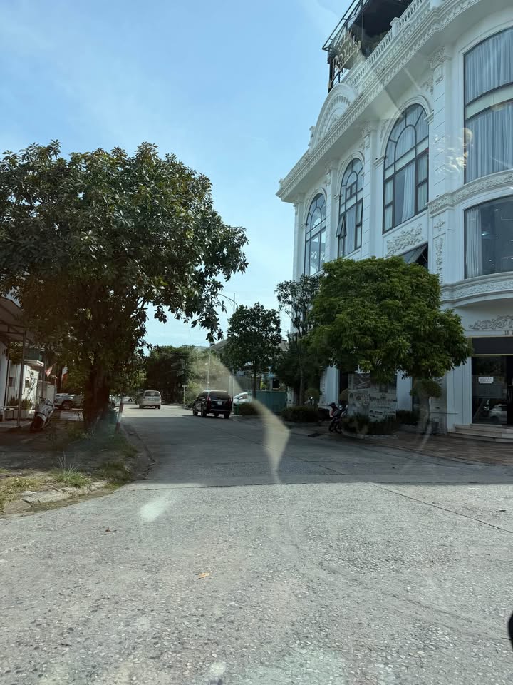 Đất nền Móng Cái 180m² giá thương lượng - Xây nhà vườn lý tưởng!