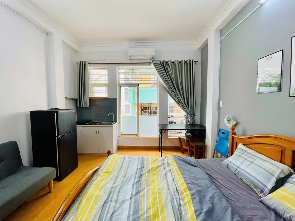 Căn hộ Studio Ban Công Nguyễn Trãi, Quận 1 - Full Nội Thất, Gần Chợ Bến Thành!