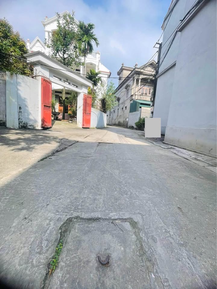 Biệt thự 3 tầng tại phường Thanh Miếu, 285m² giá 7 tỷ - Đầu tư sinh lời ngay!