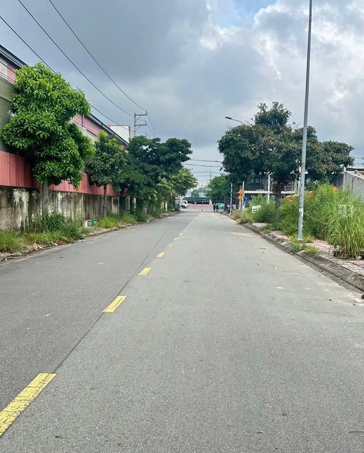 Đất nền KDC Phúc Đạt Vincom 550 Dĩ An 85m² giá 3.8 tỷ - Bớt lộc cho khách thiện chí!