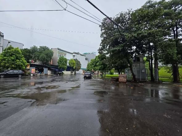 Đất nền đường Ngọc Thụy, quận Long Biên, 80m² giá 23.2 tỷ - Đầu tư sinh lời tiềm năng!