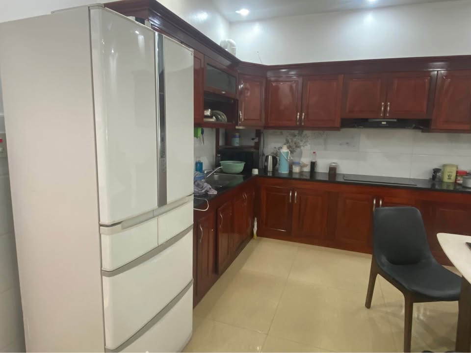 Nhà phố 4 tầng mặt đường Nguyệt Tất Thành, Vĩnh Yên 100m² - Trục kinh doanh sầm uất!