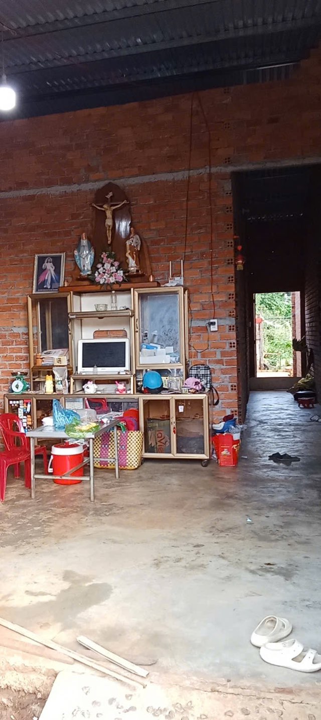 Đất kèm Nhà thô Khánh Xuân 325m² giá 1.35 tỷ - Sẵn sàng xây dựng ngay!