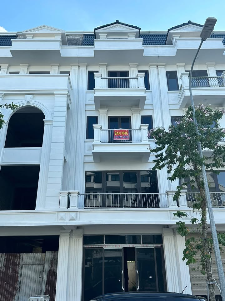 Bán nhà phố Vũ Phúc 4,5 tầng 85m² giá 6 tỷ - Hạ tầng đồng bộ, tiện ích đầy đủ!