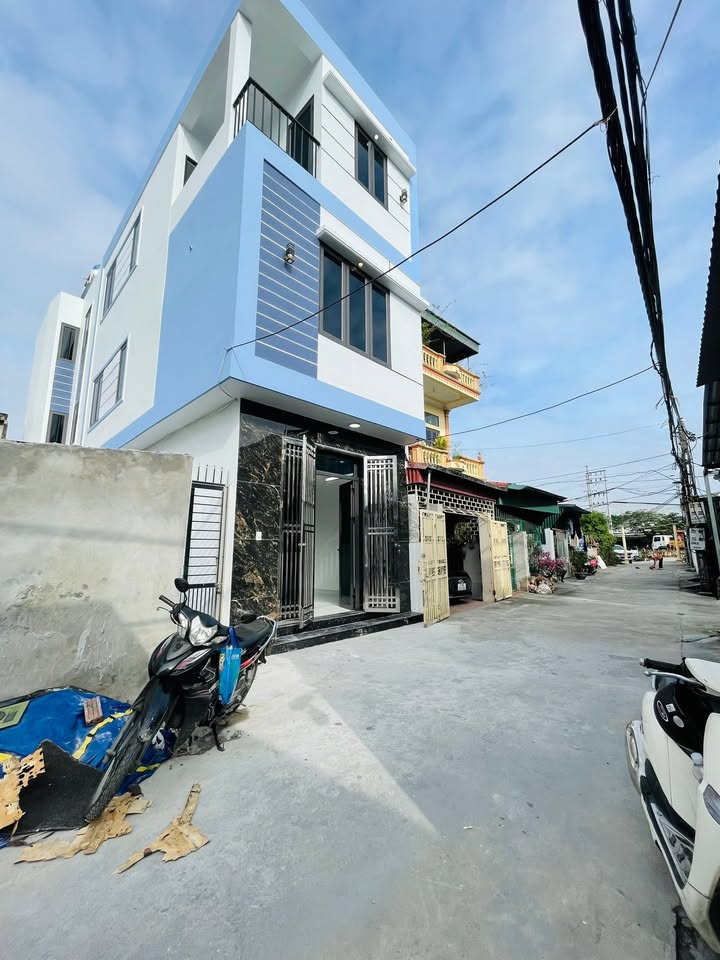 Nhà 3 Tầng Đường Ô Tô Tránh Nhau Tại Phú Xuân 40m² Giá 2 Tỷ - Không Thể Bỏ Lỡ!