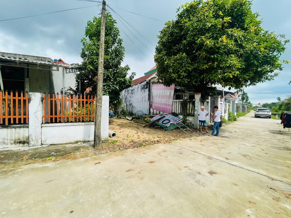 Nhà mặt tiền Phạm Hữu Nhật, Thị Trấn La Hà 144m² giá 800 triệu - Đầu tư sinh lời ngay!