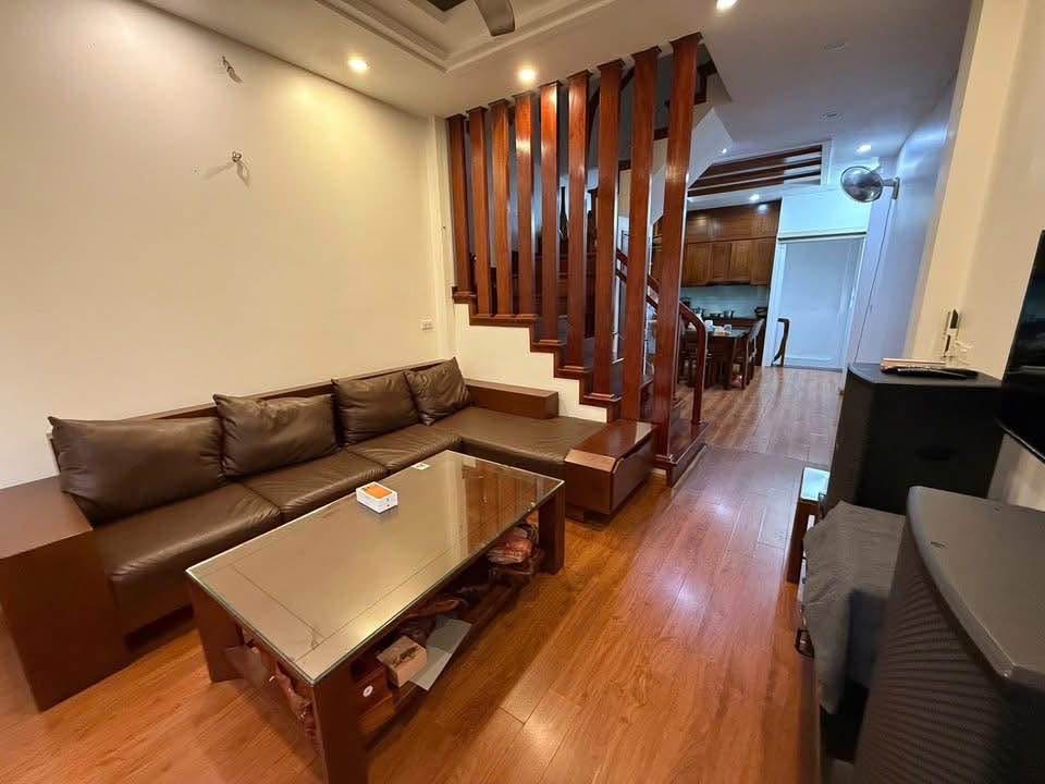 Nhà mặt ngõ kinh doanh đa dạng, Phạm Văn Đồng, 43m² - Sẵn sàng vào ở!