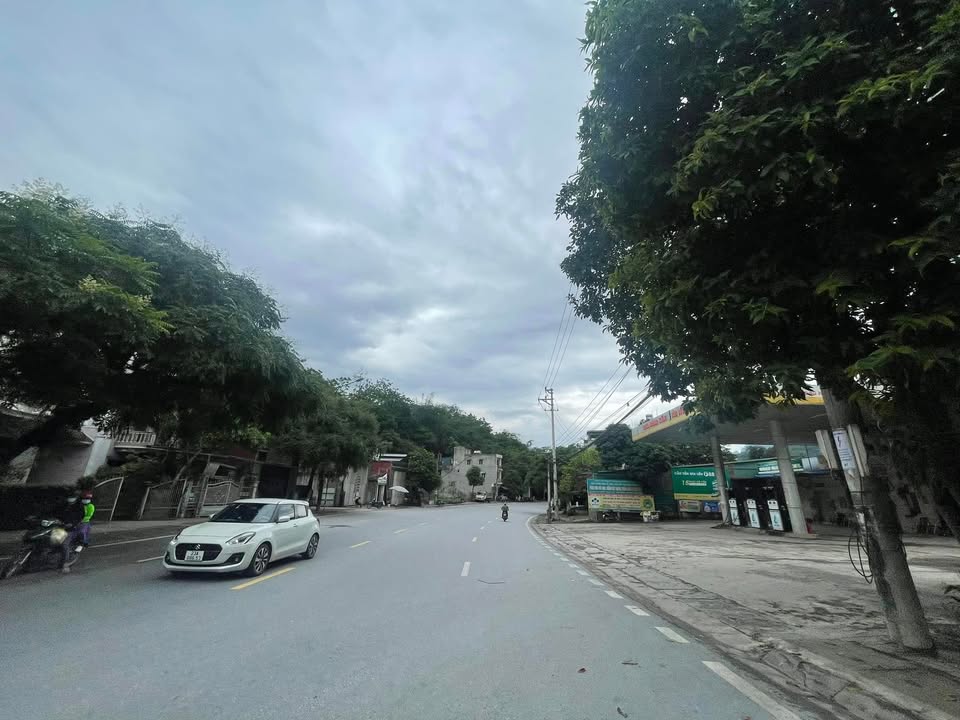 Đất Ngọc Hà 93m² giá 8 tỷ - Cơ hội đầu tư hấp dẫn!