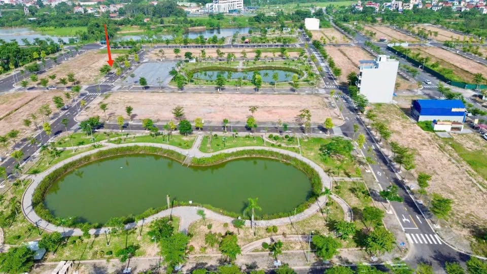 Nhà phố Lk14 Bích Động 90m² giá 3.5 tỷ - View hồ điều hòa tuyệt đẹp!