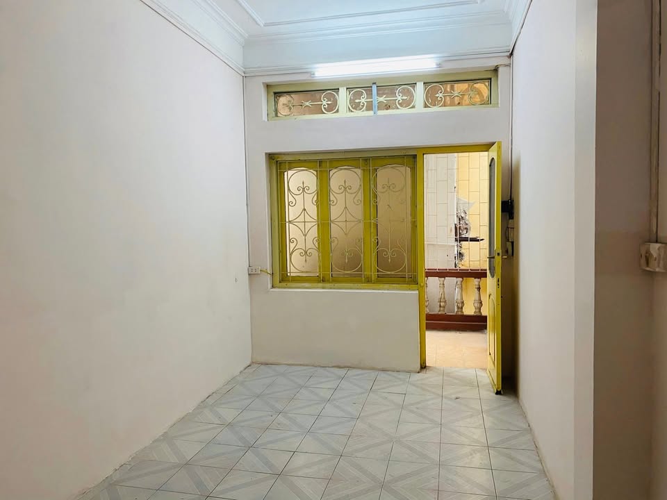 Nhà cho thuê 4 tầng ngõ 25 Hồ Đắc Di 25m² - Vị trí trung tâm Đống Đa, giá 8 triệu/tháng!