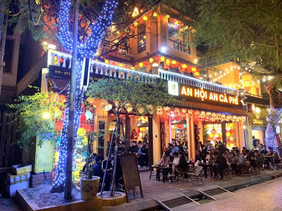 Mặt bằng kinh doanh Văn Quán - Hà Đông 180m² - Vị trí đắc địa cho quán cafe!