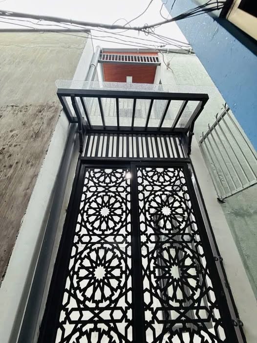 Nhà đẹp quận 4 đường Đoàn Văn Bơ 23m² giá 2.55 tỷ - Phong thủy tốt, gần trung tâm!