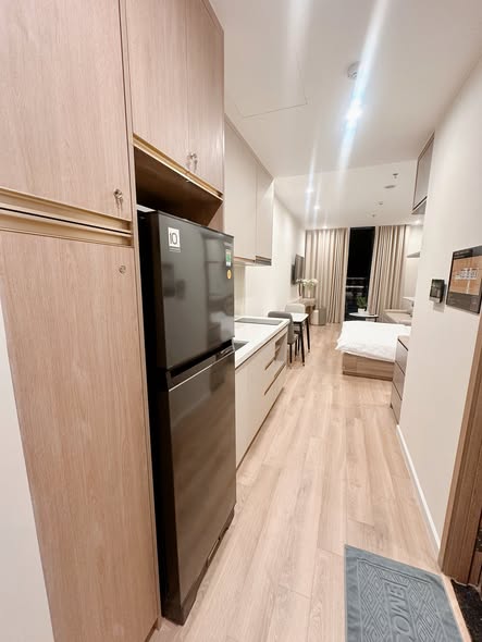 Căn hộ cho thuê đường Hoàng Quốc Việt, Hạ Long 6.5 triệu - Nội thất xịn sò, view đảo Tuần Châu