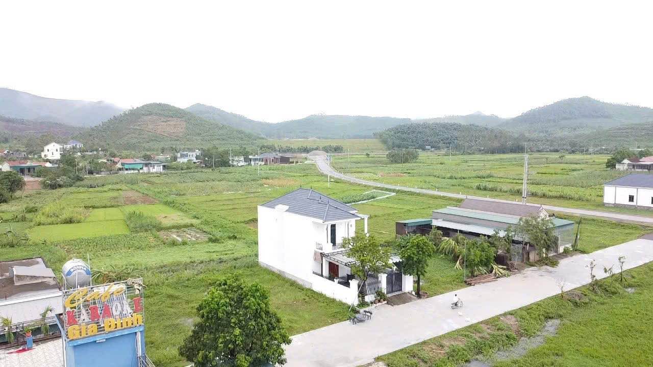 Đất đấu Tân Hoa, Hoàng Mai 9m² giá chỉ 2xx triệu - Đường 12m sổ đỏ chính chủ!