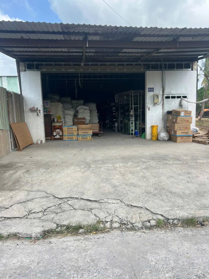 Xưởng thổ cư 385m² Bình Chánh giá chỉ 8 tỷ - Cơ hội đầu tư hiếm có!