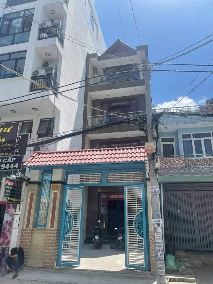 Nhà mặt tiền kinh doanh Lê Thị Chợ, Quận 7 - Giá thuê 30 triệu, phù hợp mở văn phòng và ở!