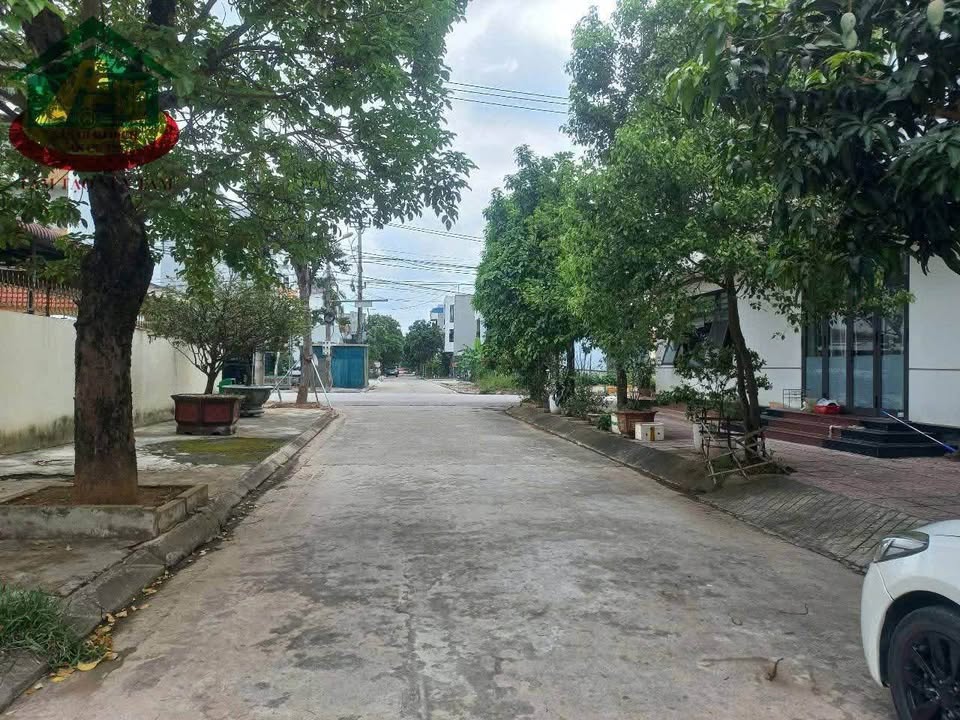 Đất nền 106.8m² đường Nguyễn Văn Hoan, Ninh Khánh - Hướng Nam, giá thỏa thuận!