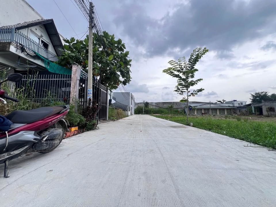 Đất nền 145m² xã Hữu Thạnh giá 1.18 tỷ - Sổ hồng riêng, mặt đường thông thoáng!