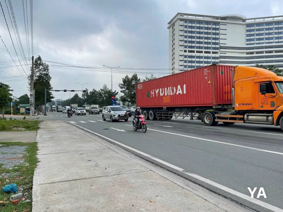 FrontHouse đường Mỹ Phước Tân Vạn, Thủ Dầu Một 182m² giá 5.8 tỷ - Vị trí đắc địa kinh doanh