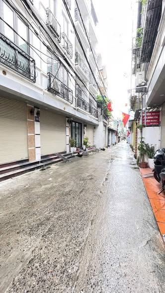 Nhà riêng Lĩnh Nam 48m² giá 9.5 tỷ - Sổ đỏ chính chủ, vào ở ngay!