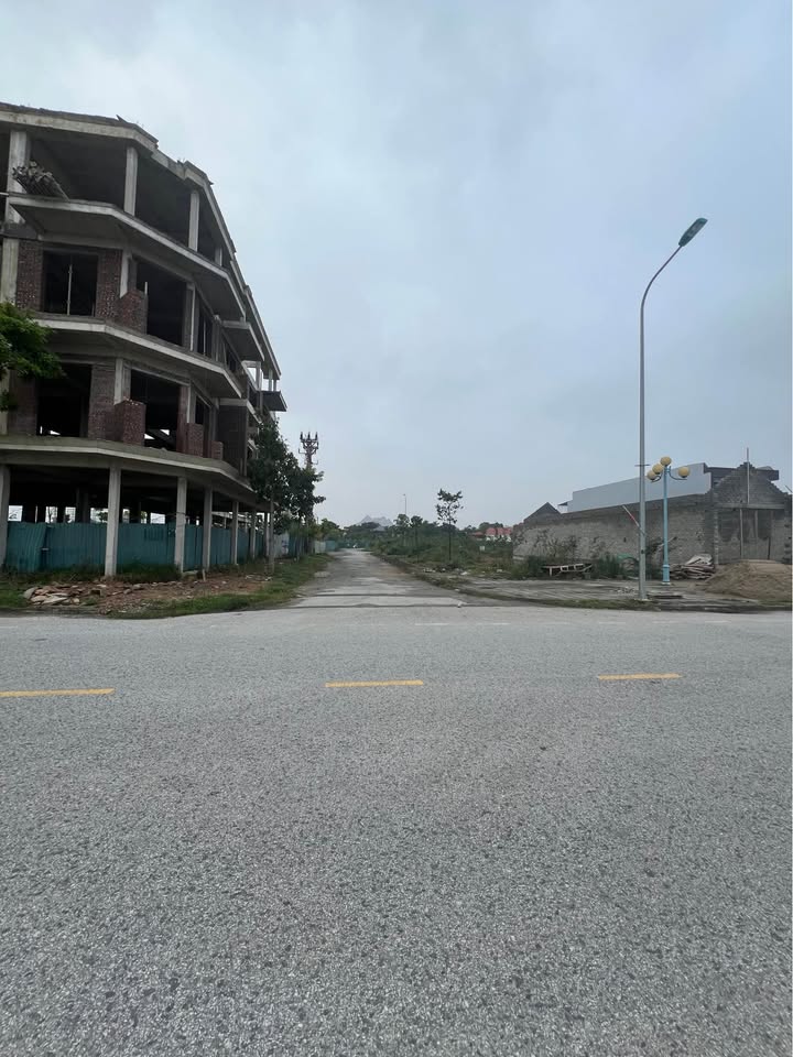 Đất nền KĐT Xuân Hưng 68m² giá chỉ 2.7 tỷ - Sổ đỏ chính chủ!