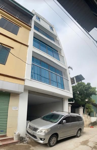 Nhà 5 tầng cho thuê tại đường Quang Tiến, 50m² - Thích hợp làm văn phòng hoặc cửa hàng