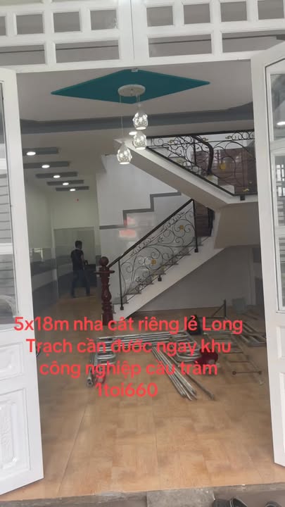 Nhà 1 trệt 1 lầu tại Cần Đước, Long An - Giá 1.66 tỷ - Dọn vào ở ngay!