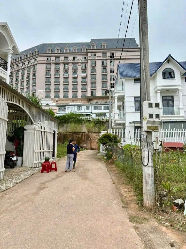Đất mặt tiền hẻm Phan Chu Trinh Đà Lạt 295.67m² giá 12.5 tỷ - Đầu tư sinh lời ngay!