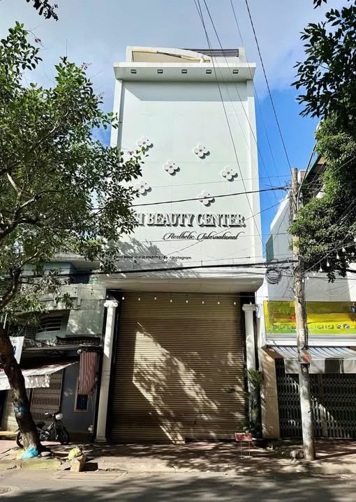 Cho thuê nhà 5 tầng mặt tiền Trần Phú Buôn Ma Thuột 130m² giá 25 triệu - Kinh doanh thuận lợi!