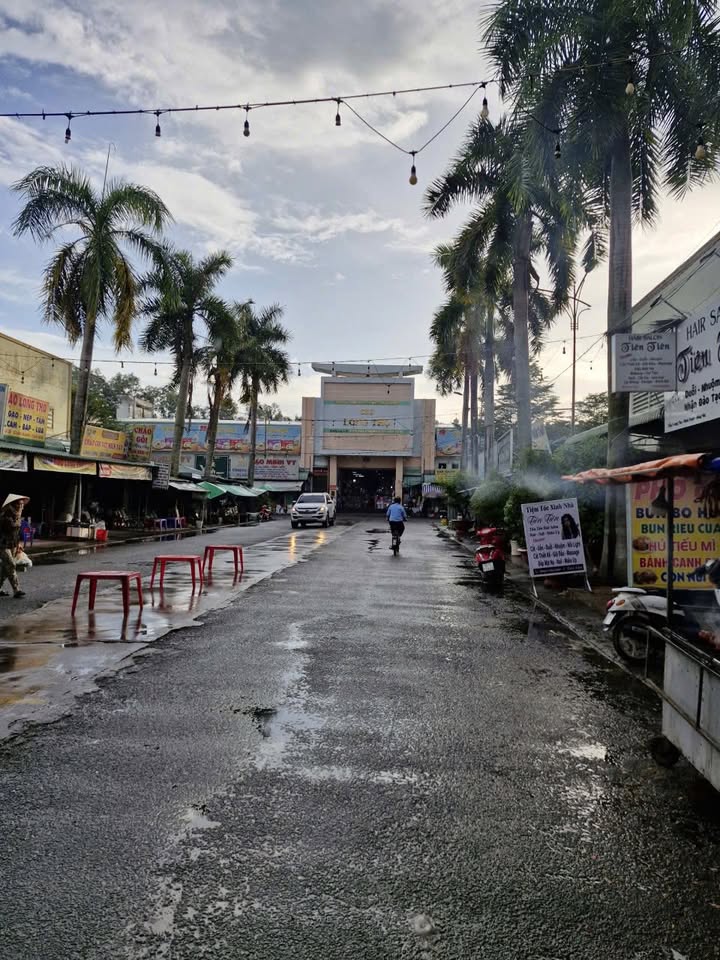 Cho thuê mặt bằng ngay chợ Long Thọ, 40m² - Vị trí đắc địa thuận lợi cho kinh doanh!