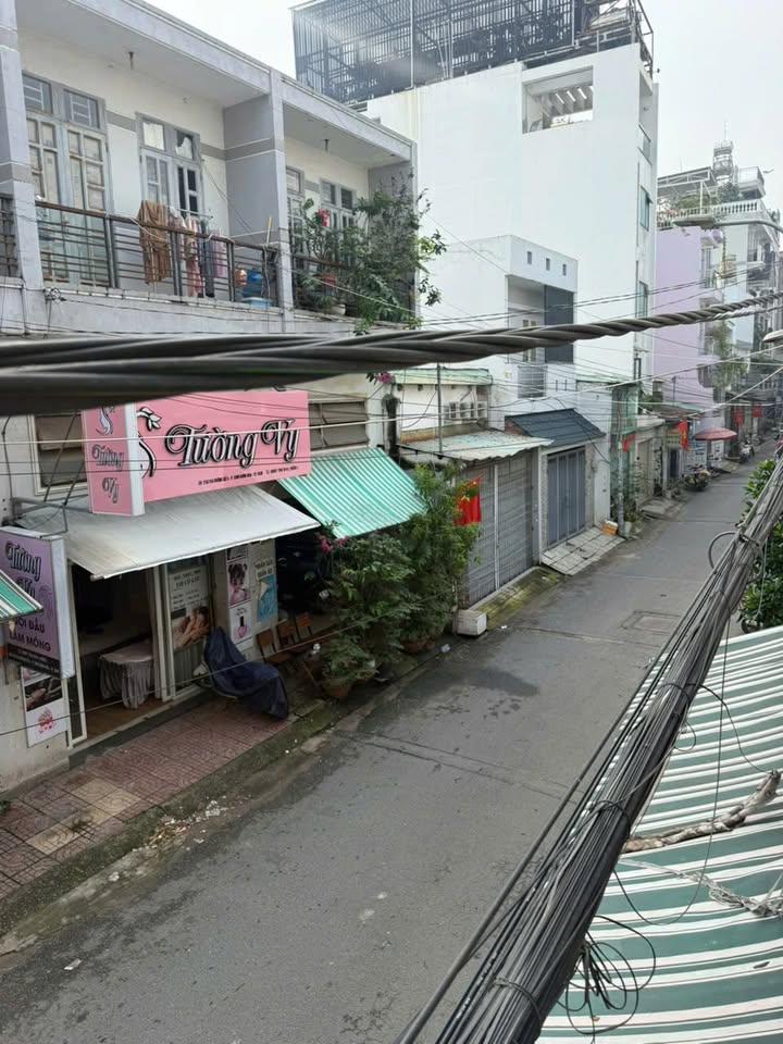 Nhà 1 trệt 1 lầu Bình Tân 48m² giá 5.78 tỷ - Kinh doanh thuận lợi!