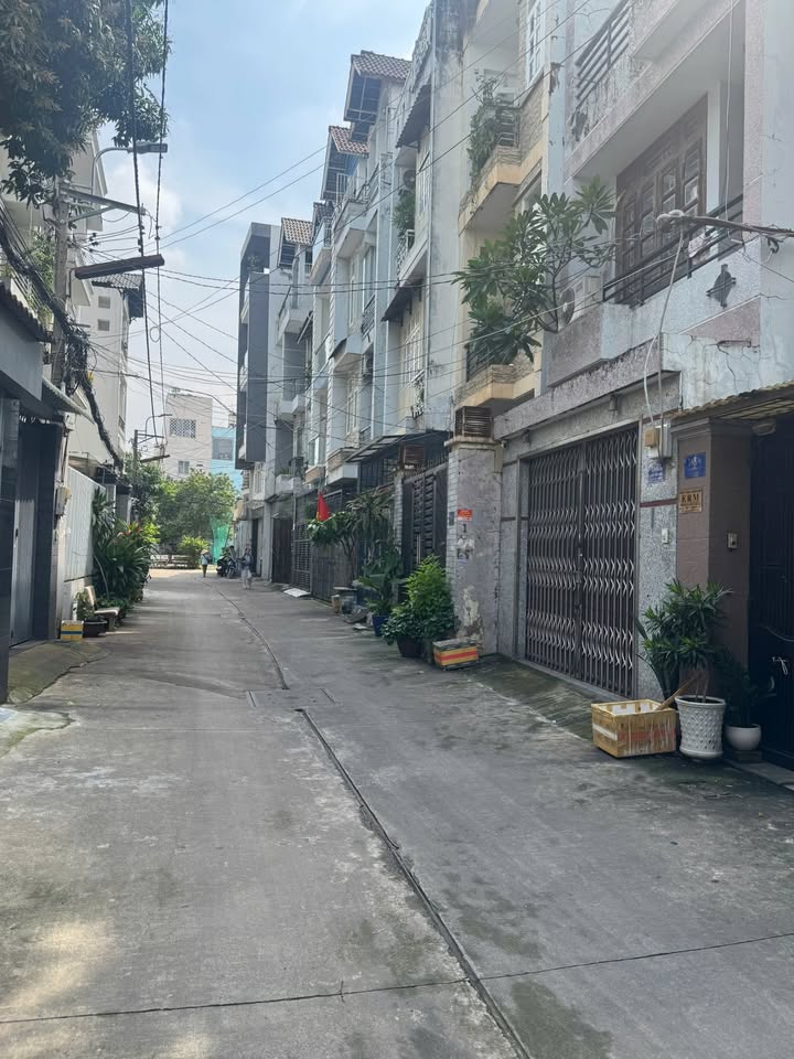 Nhà 3 tầng đẹp tại Nguyễn Súy, Tân Phú 53.95m² giá 7.6 tỷ - Sẵn sàng vào ở!